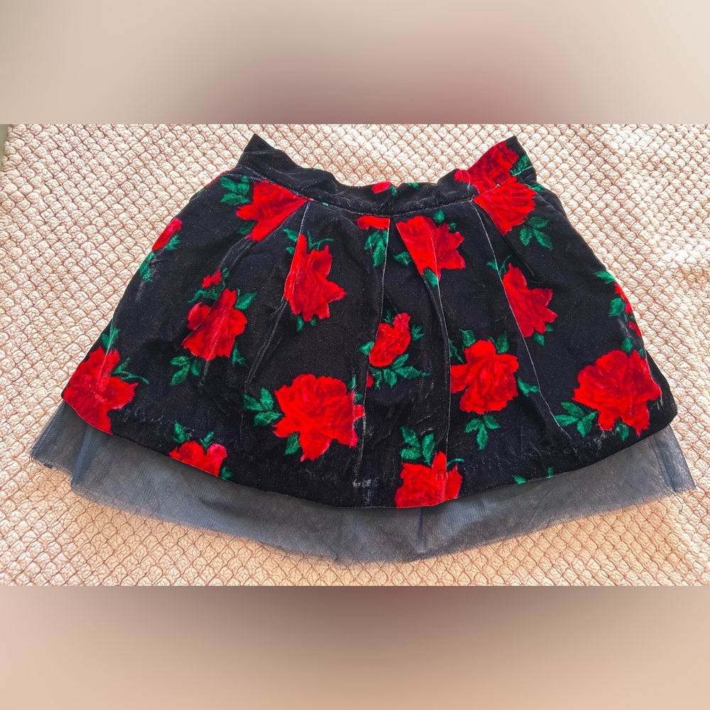 4, Janie and Jack Red and Green Velvet Skirt NWT